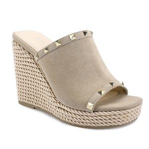 NEW! MARC FISHER “Zyme” Square Toe Studded Espadrille Wedges size 8.5 GORGEOUS